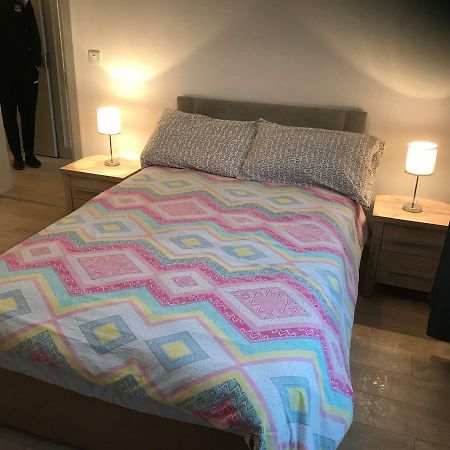 Newcastle Guest House 戈尔韦 外观 照片